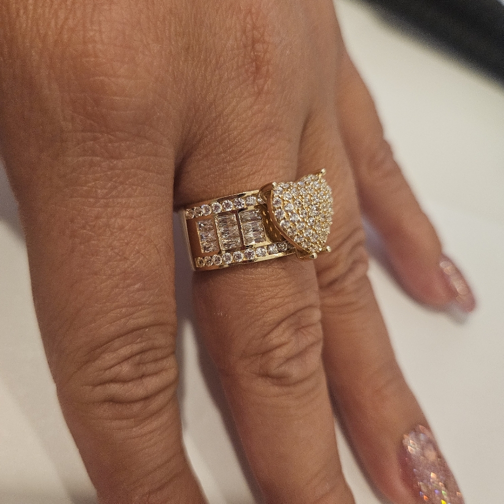 14k yellow gold ring